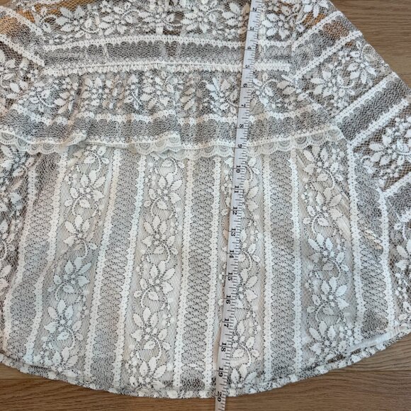 Anthropologie White & Black Lace Long Sleeve Blouse – Size Small - Picture 6 of 8